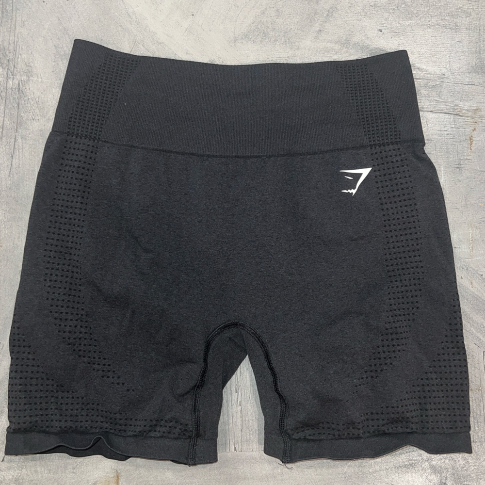 Gymshark Vital Seamless 2.0 Shorts - Black Marl. Women’s Size Large.